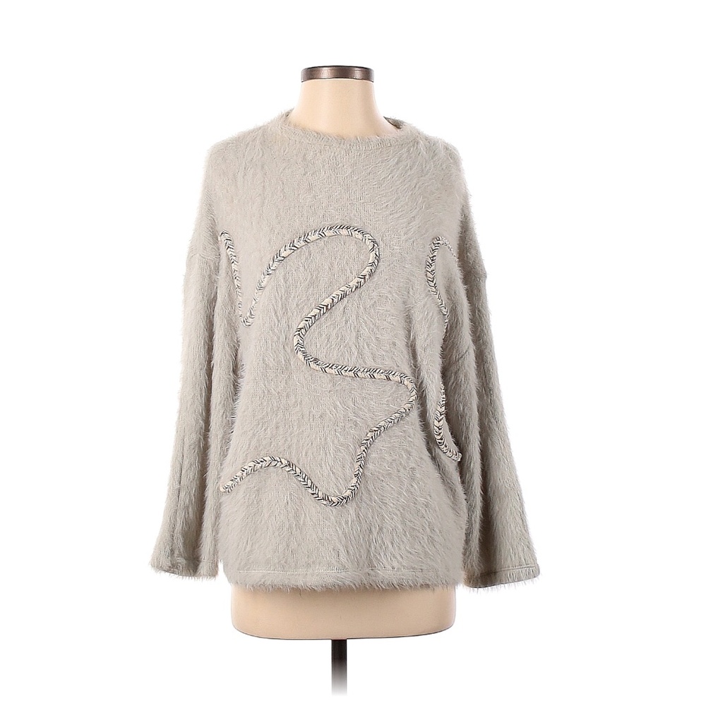 Pullover sweater